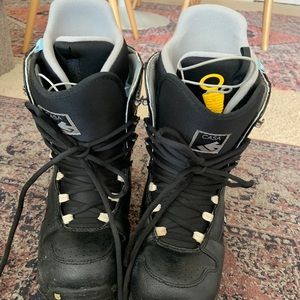 Burton Casa snowboarding boots, size 8